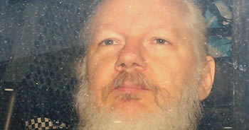 Io sono Assange, voi siete in pericolo